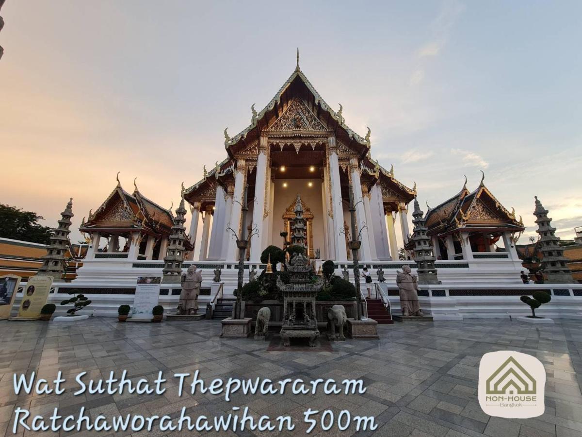 Non House Bangkok บ้านนอนโฮสเทล Bagian luar foto