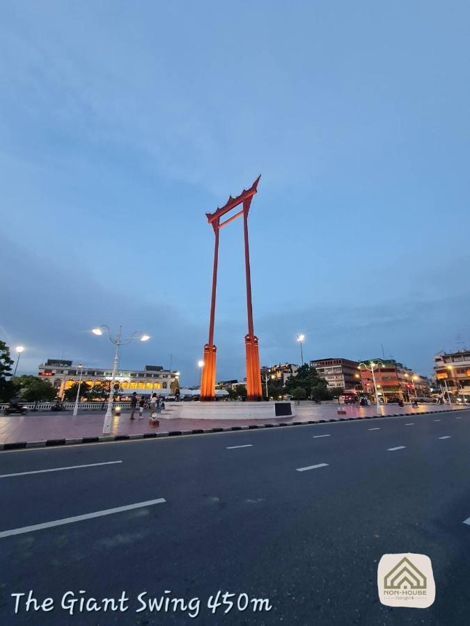 Non House Bangkok บ้านนอนโฮสเทล Bagian luar foto