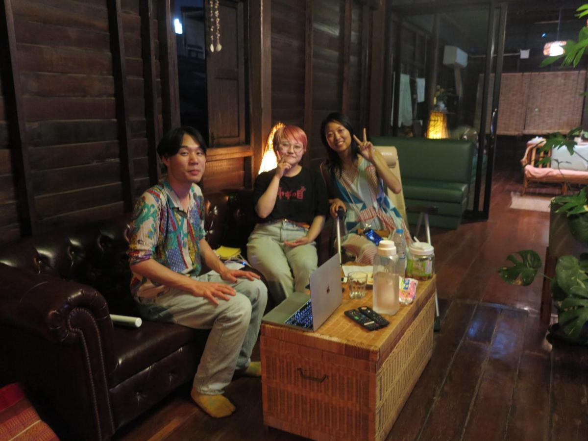 Non House Bangkok บ้านนอนโฮสเทล Bagian luar foto